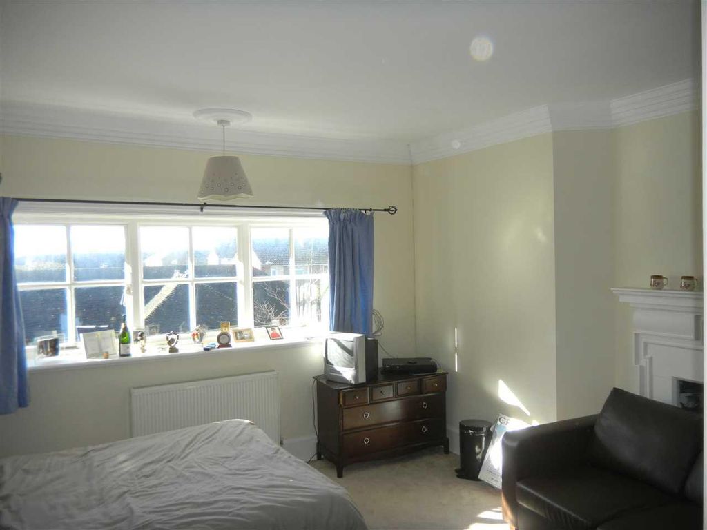 Property photo 2 of 4