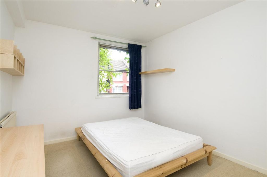 Property photo 3 of 4