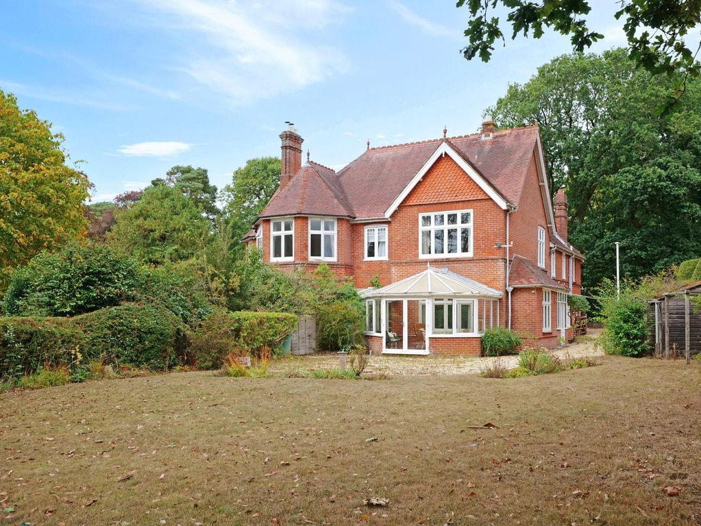 Property photo 1 of 25