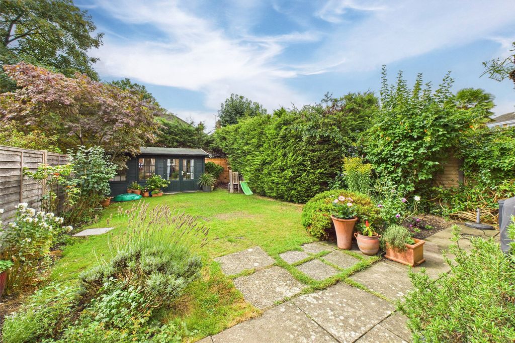 Property photo 2 of 12 Picture No. 16