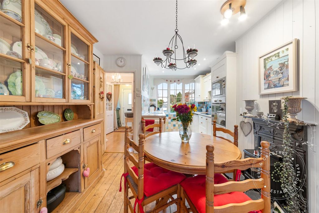 Property photo 3 of 36 Llwynfedw-Road-22.Jpg