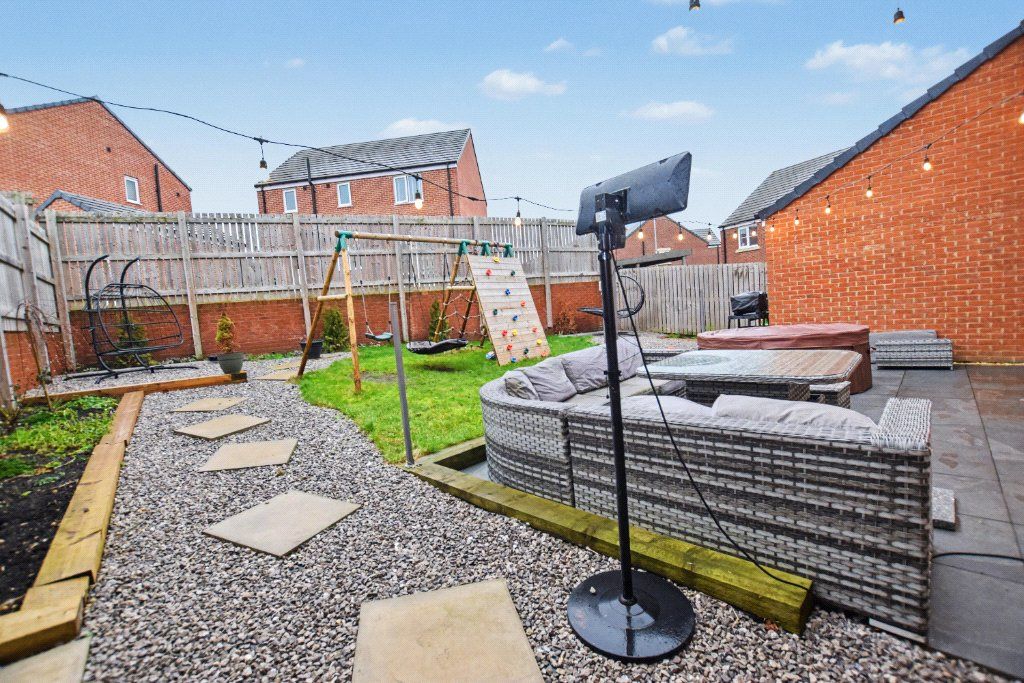 Property photo 3 of 16 Picture No. 13