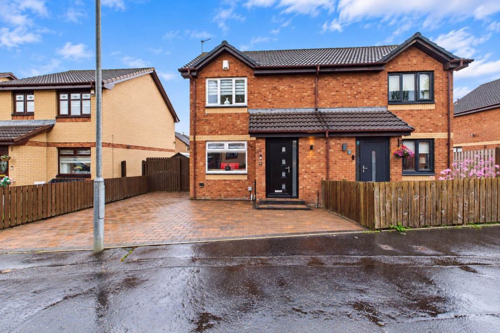 Property photo 1 of 25