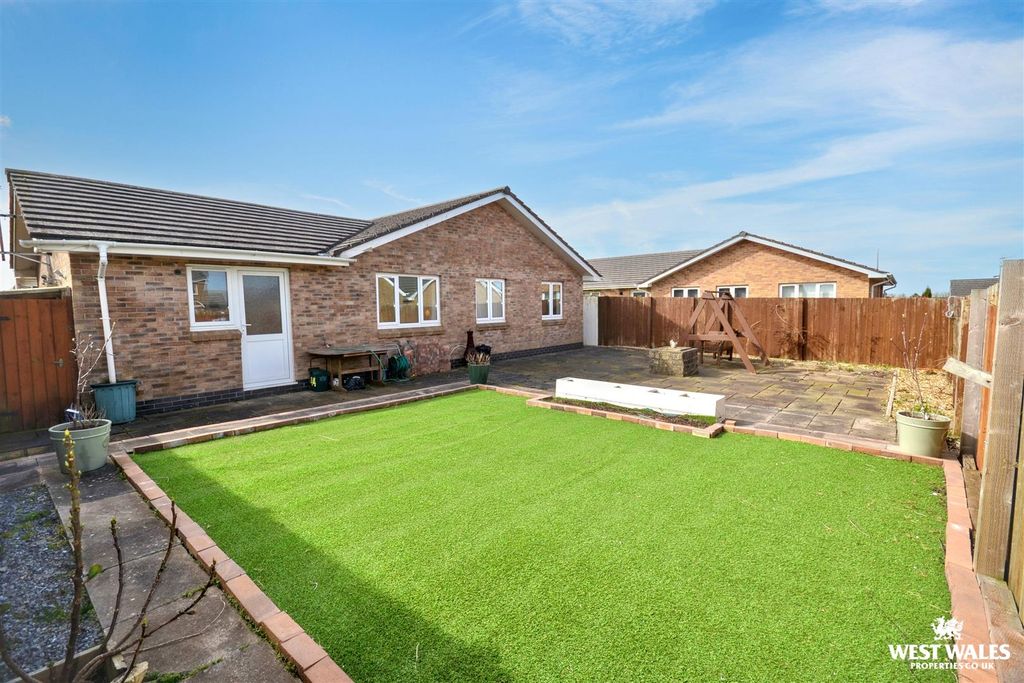 Property photo 2 of 24 010.Jpg