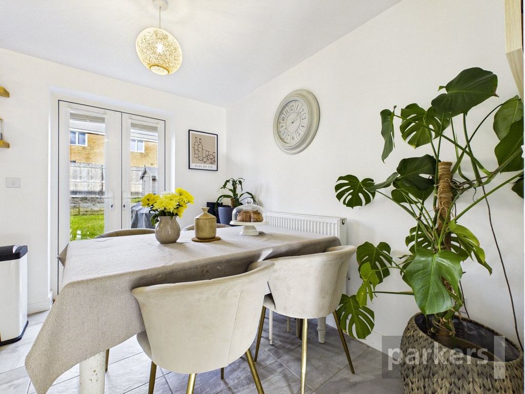 Property photo 3 of 20 Picture No. 11