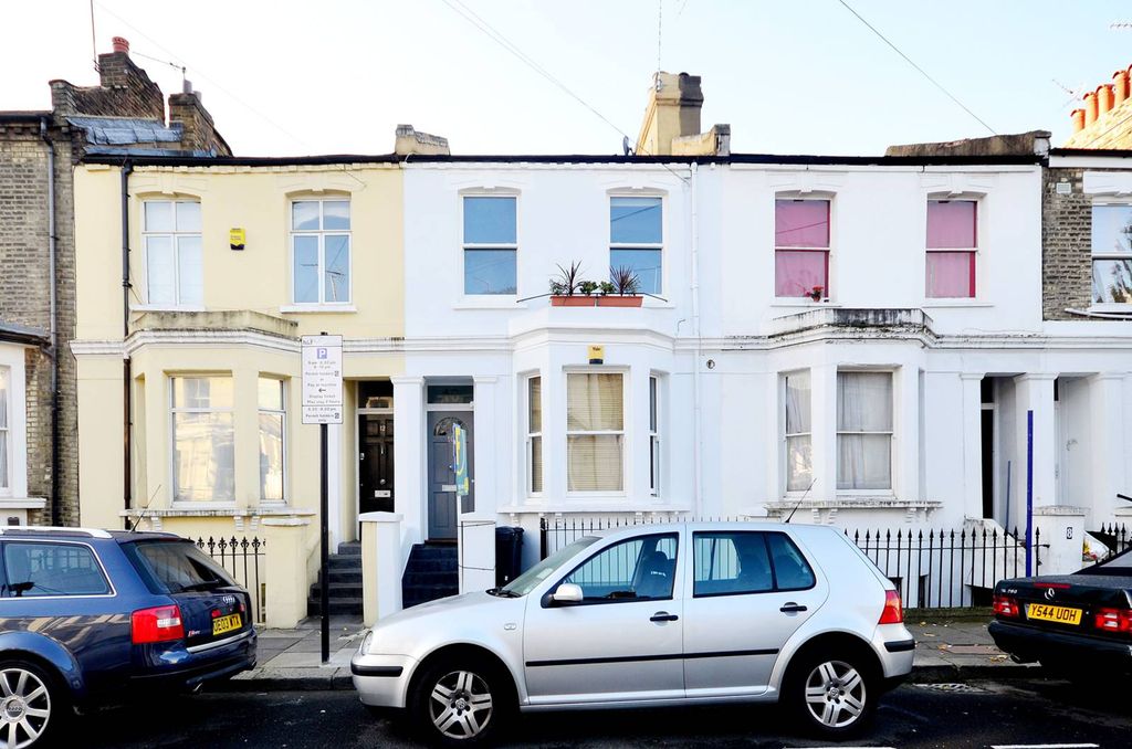Property photo 2 of 7