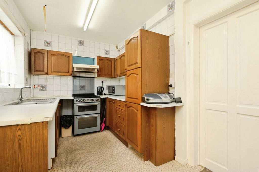 Property photo 3 of 14 Pbox-Img.Jpg