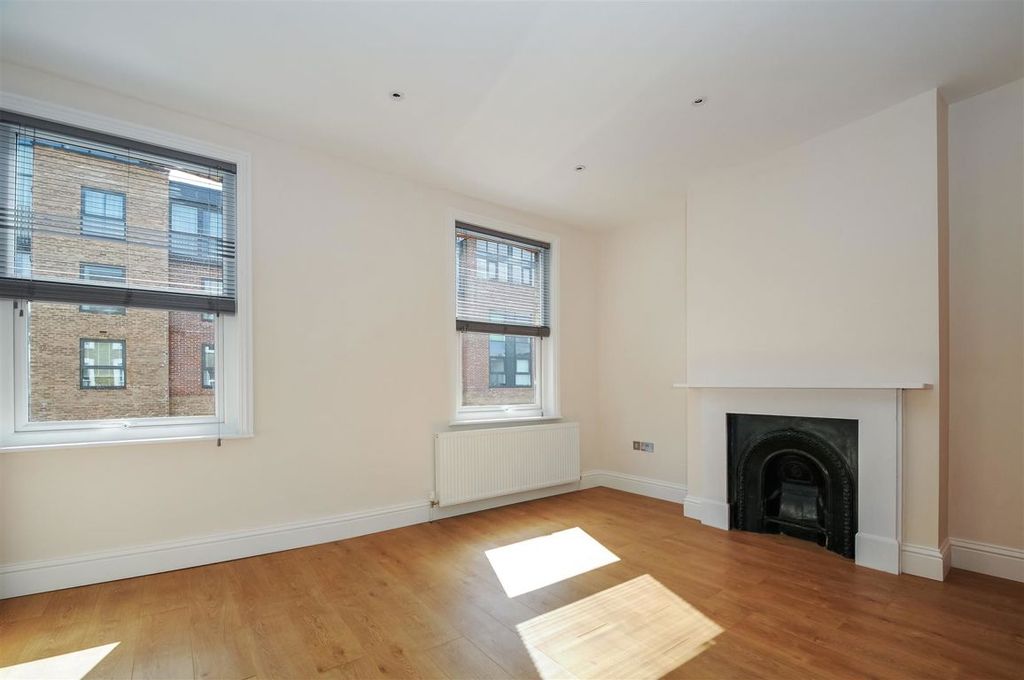 Property photo 2 of 4
