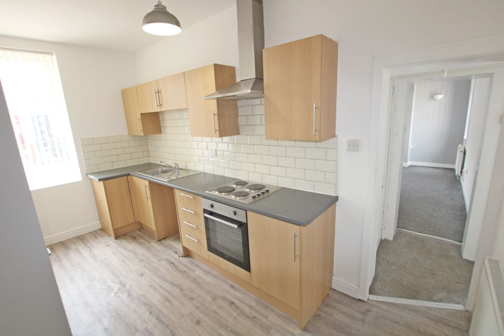 Property photo 3 of 8 3