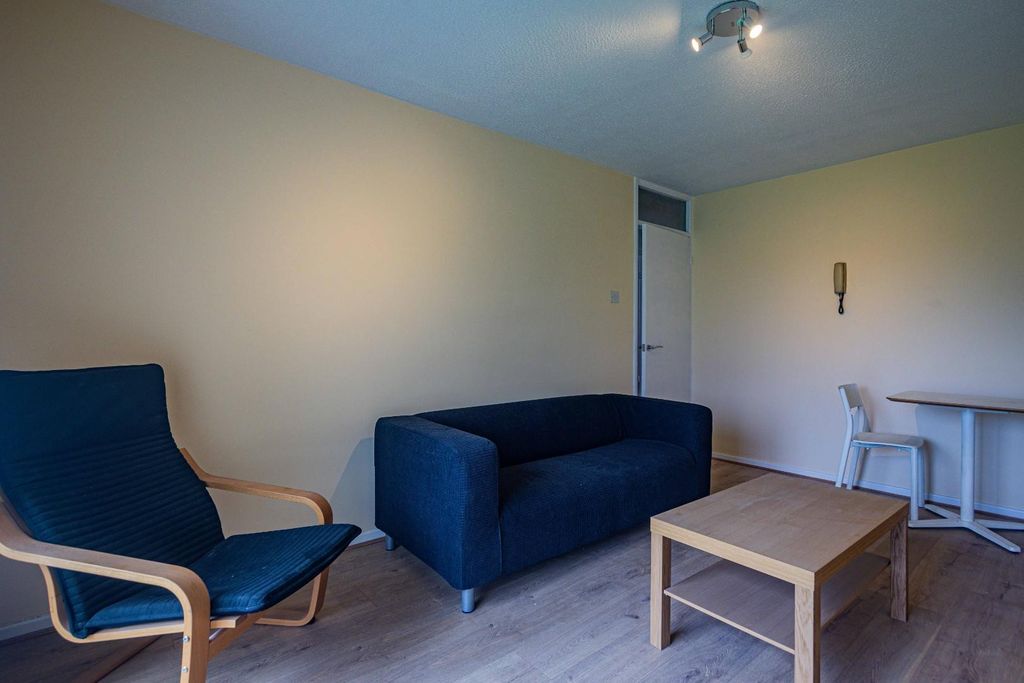 Property photo 3 of 10 Img-2.Jpg