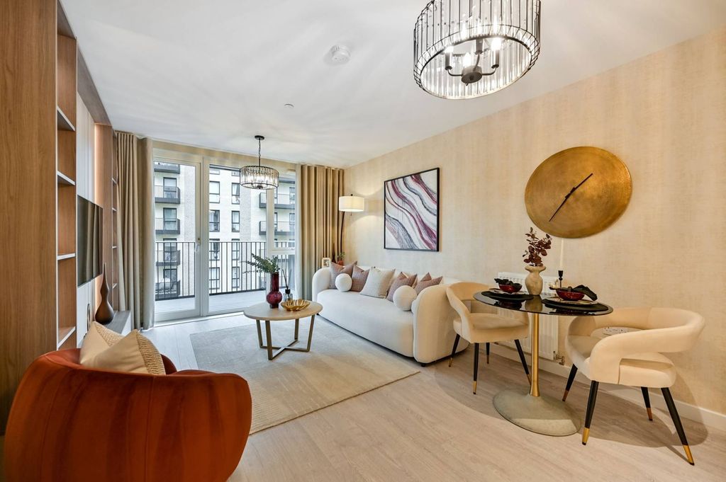 Property photo 2 of 16