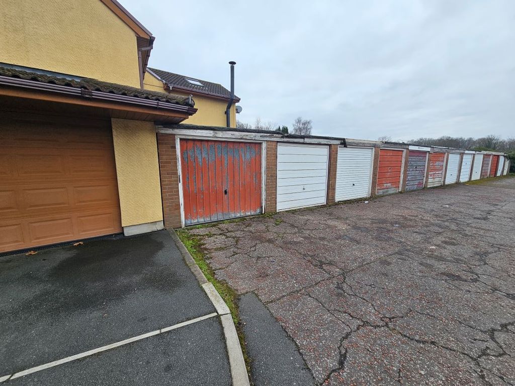 Property photo 1 of 4