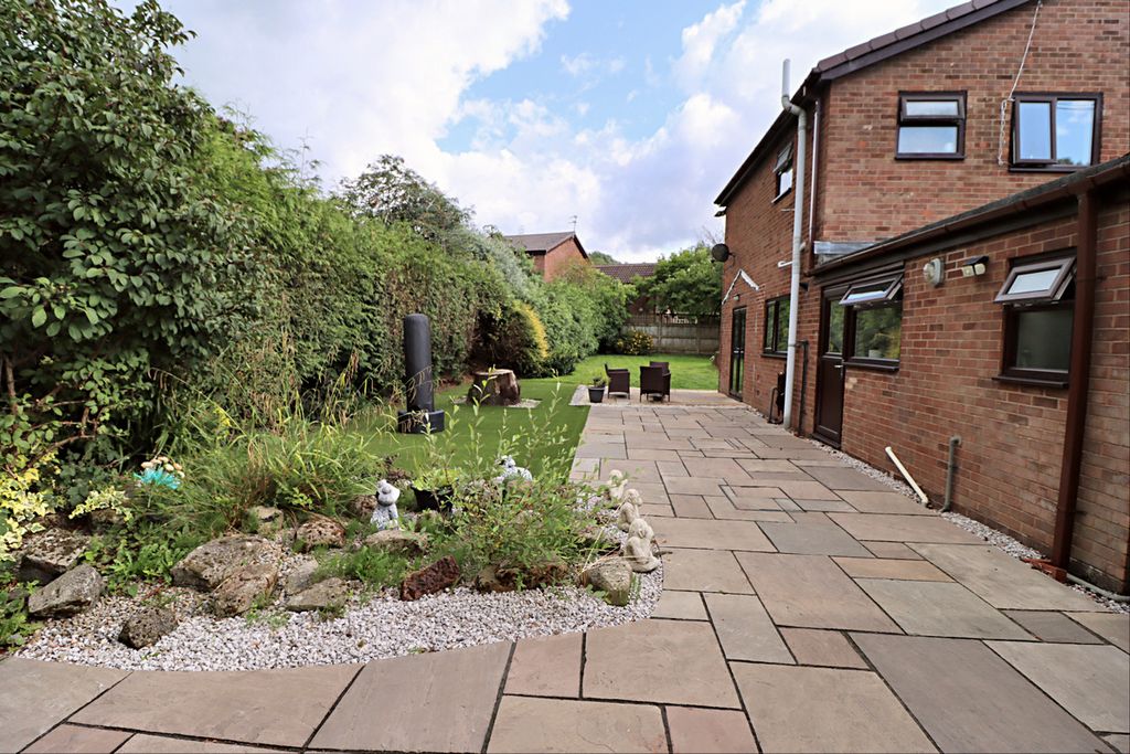 Property photo 3 of 22