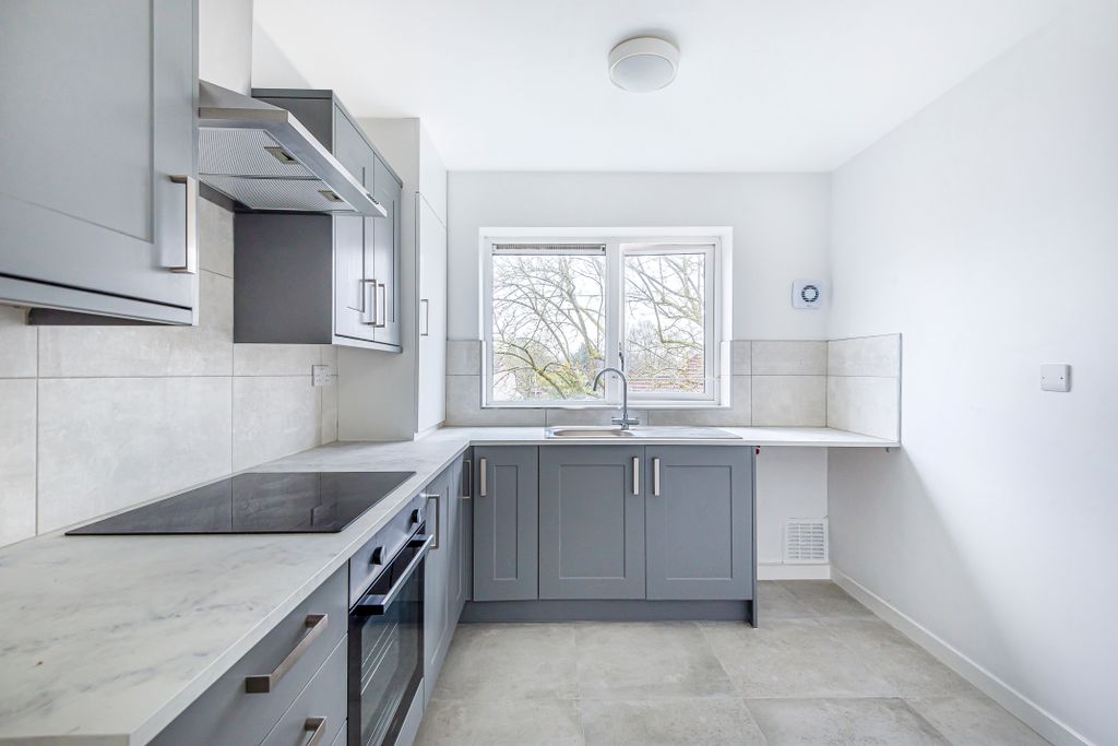 Property photo 1 of 9 1
