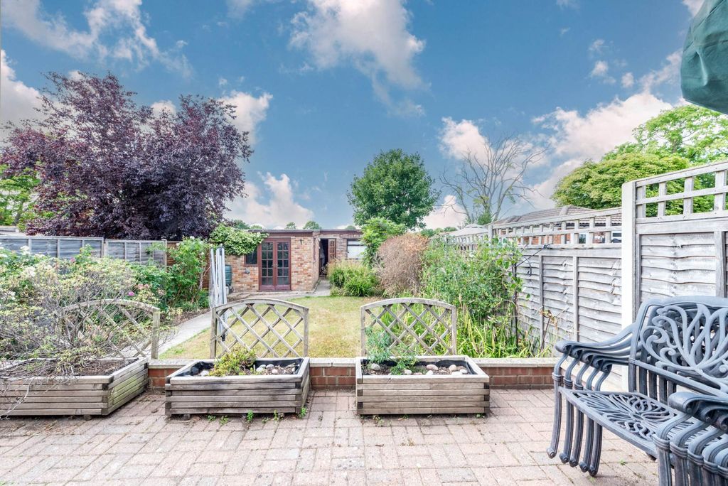 Property photo 3 of 12