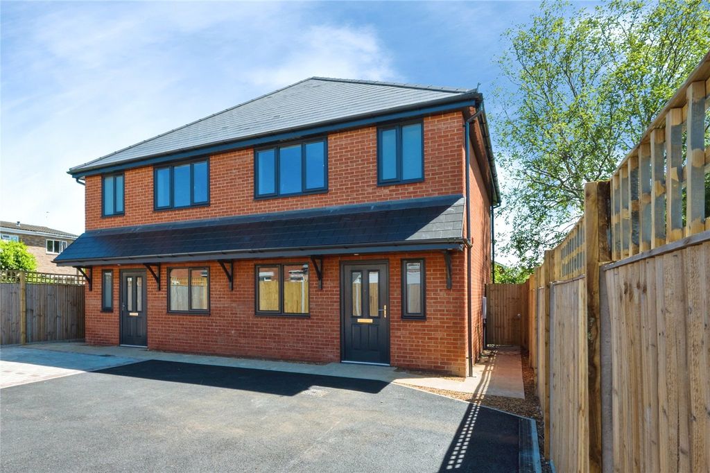 Property photo 1 of 24 Picture No. 81