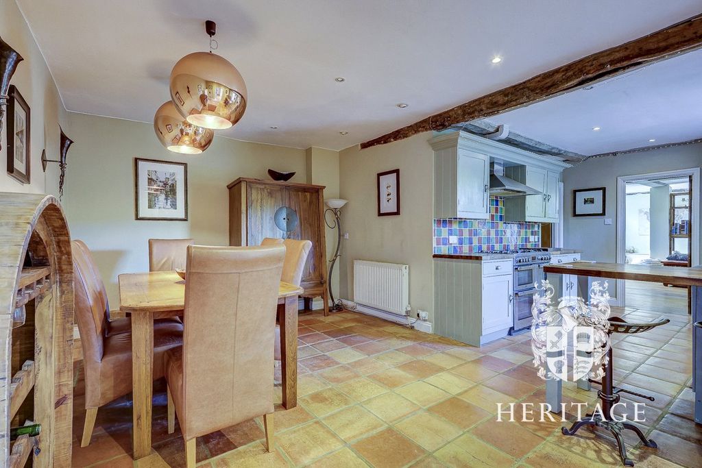 Property photo 3 of 26 Picture No. 23