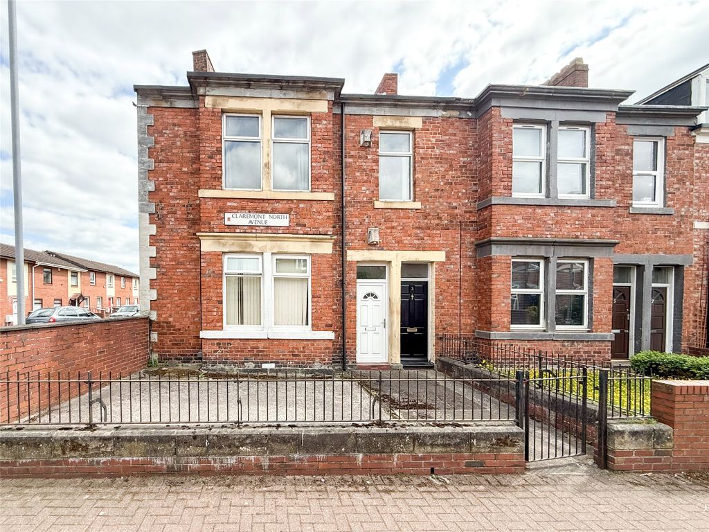 Property photo 1 of 14 External