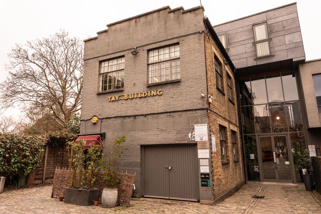 Property photo 1 of 8