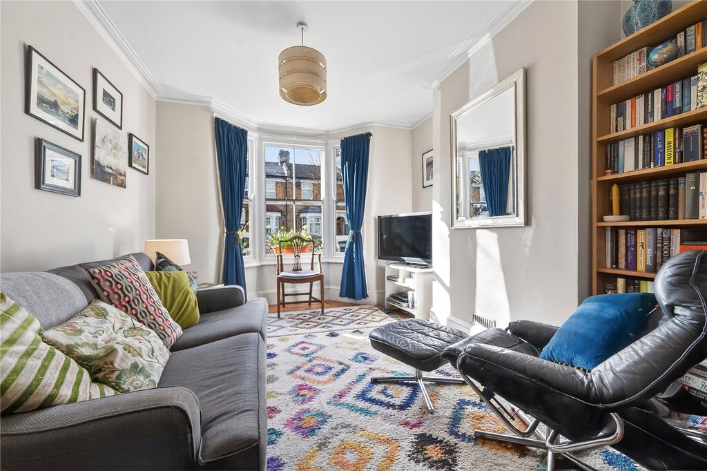 Property photo 2 of 19 Picture No. 08