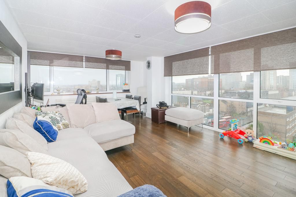 Property photo 2 of 8