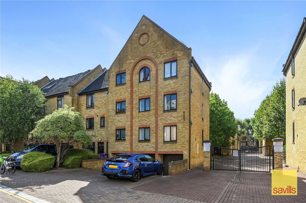 Property photo 1 of 13 External