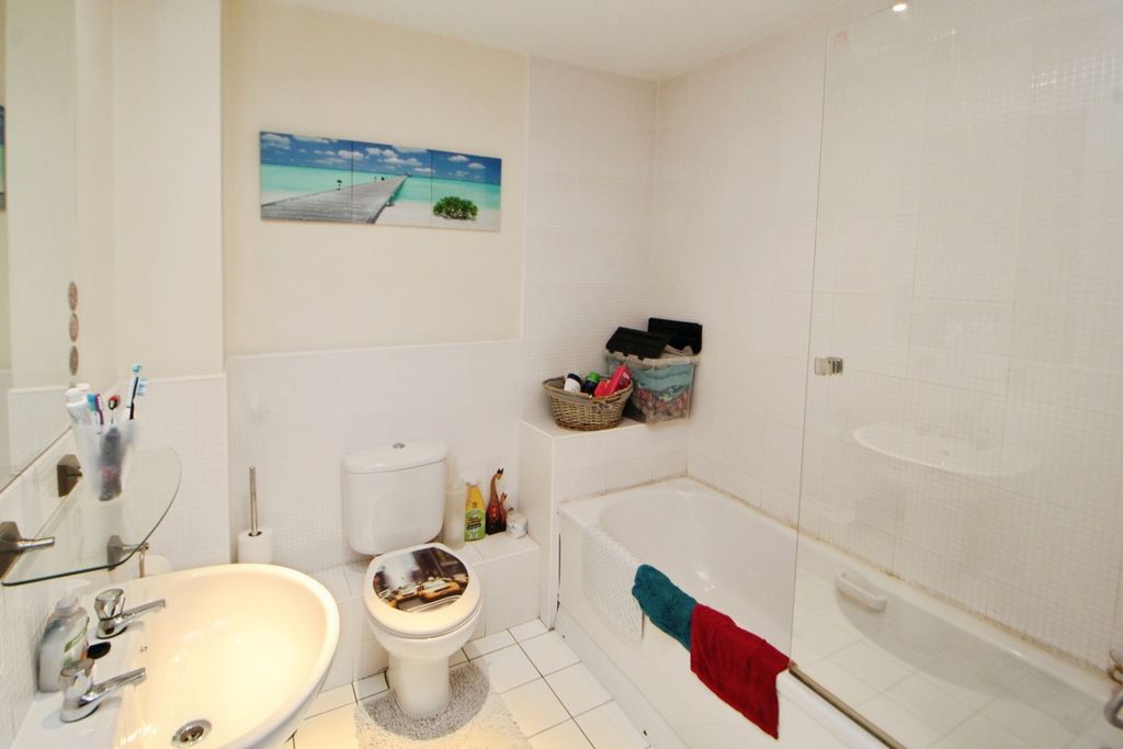 Property photo 3 of 7 Pbox-Img.Jpg