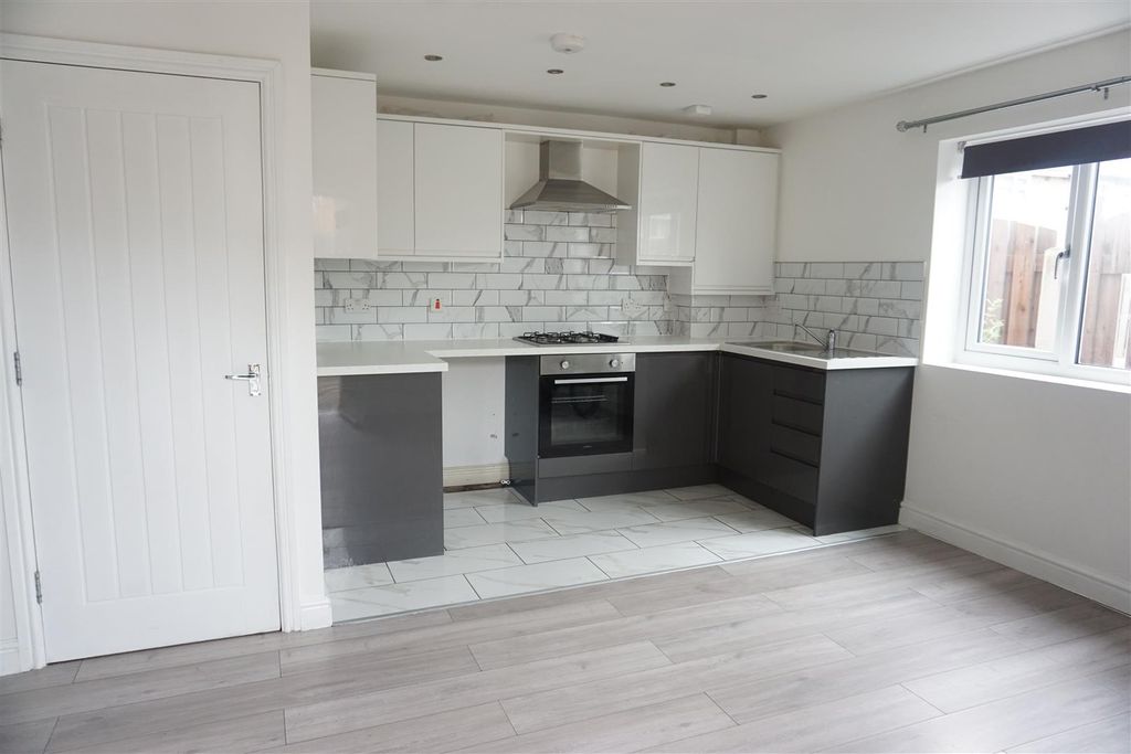 Property photo 2 of 15 Dsc01661.Jpg