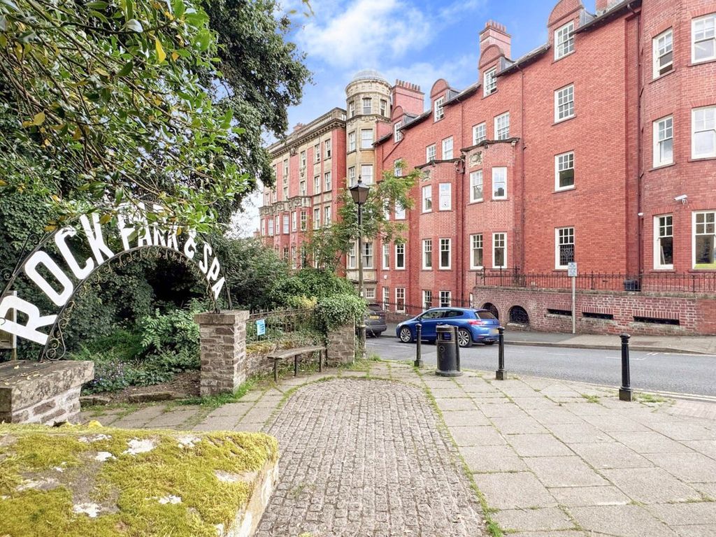 Property photo 1 of 27