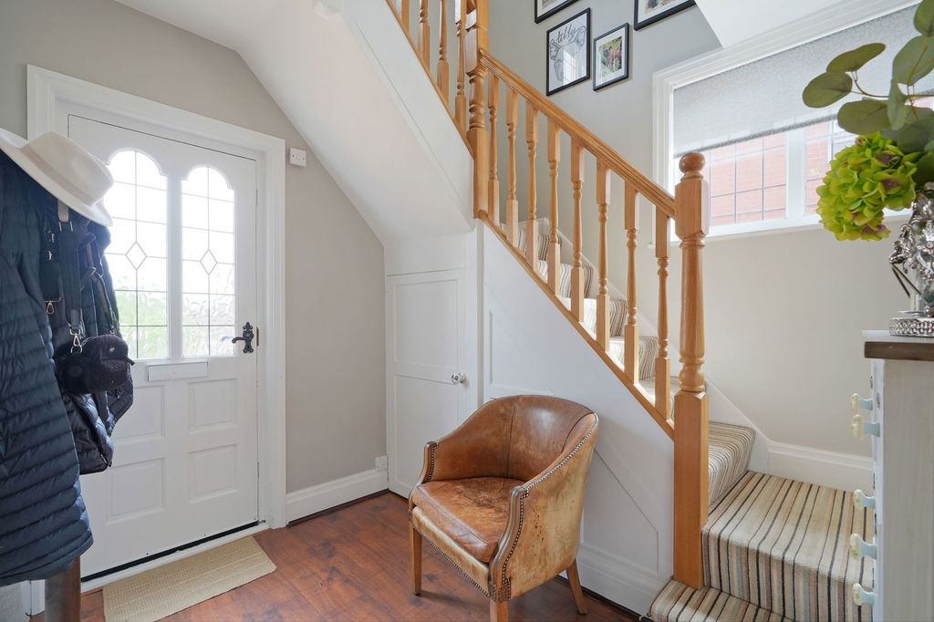 Property photo 2 of 47