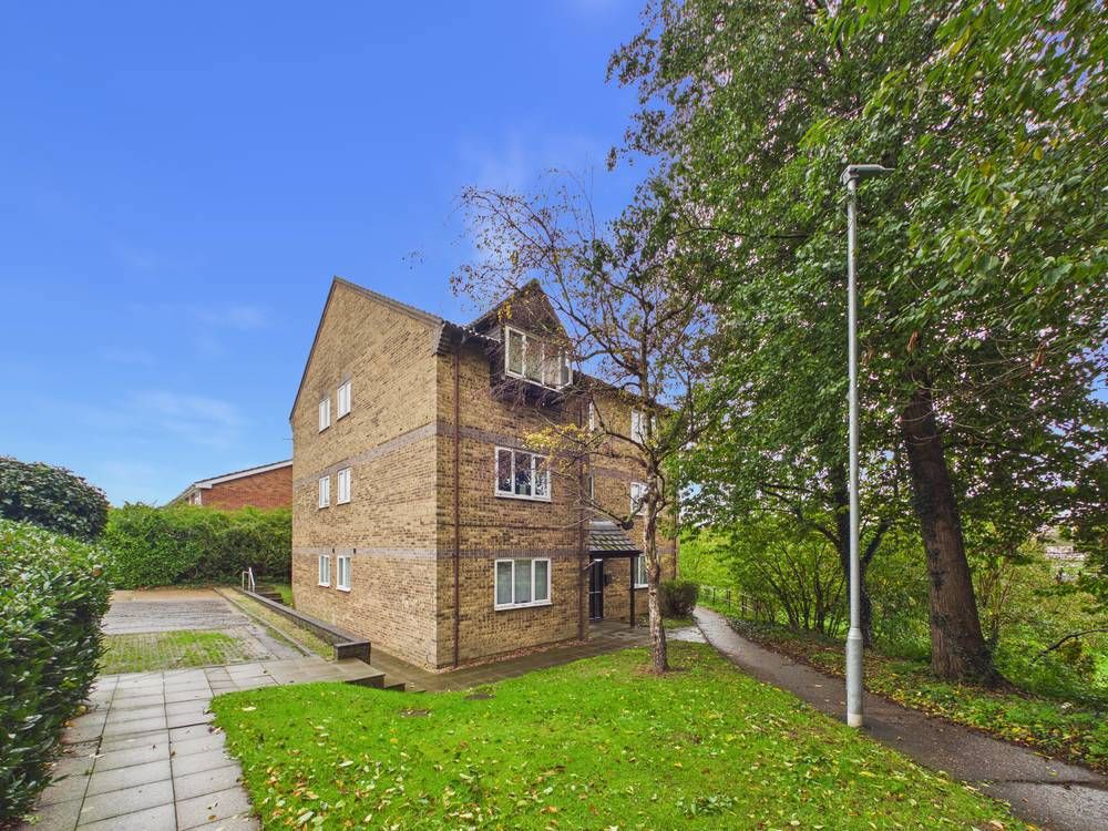 Property photo 1 of 10 Giraffe360-Still010