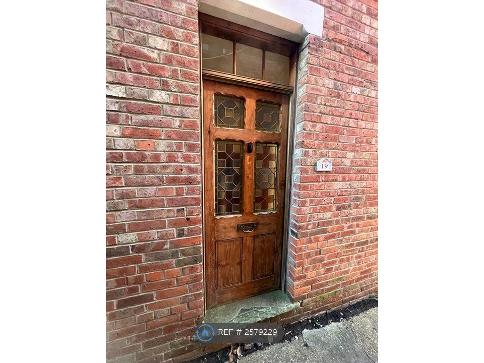 Property photo 3 of 34 Front Entrance