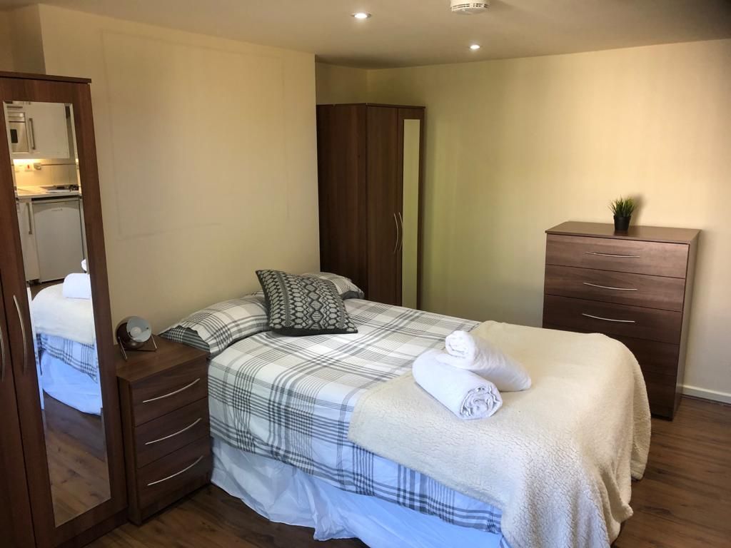 Property photo 3 of 6