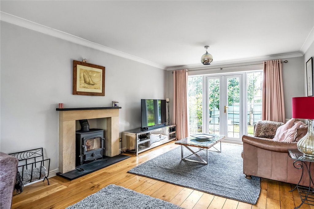 Property photo 2 of 19 Picture No. 26