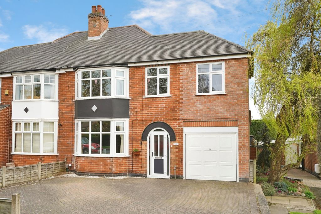 Property photo 1 of 18 Pbox-Img.Jpg