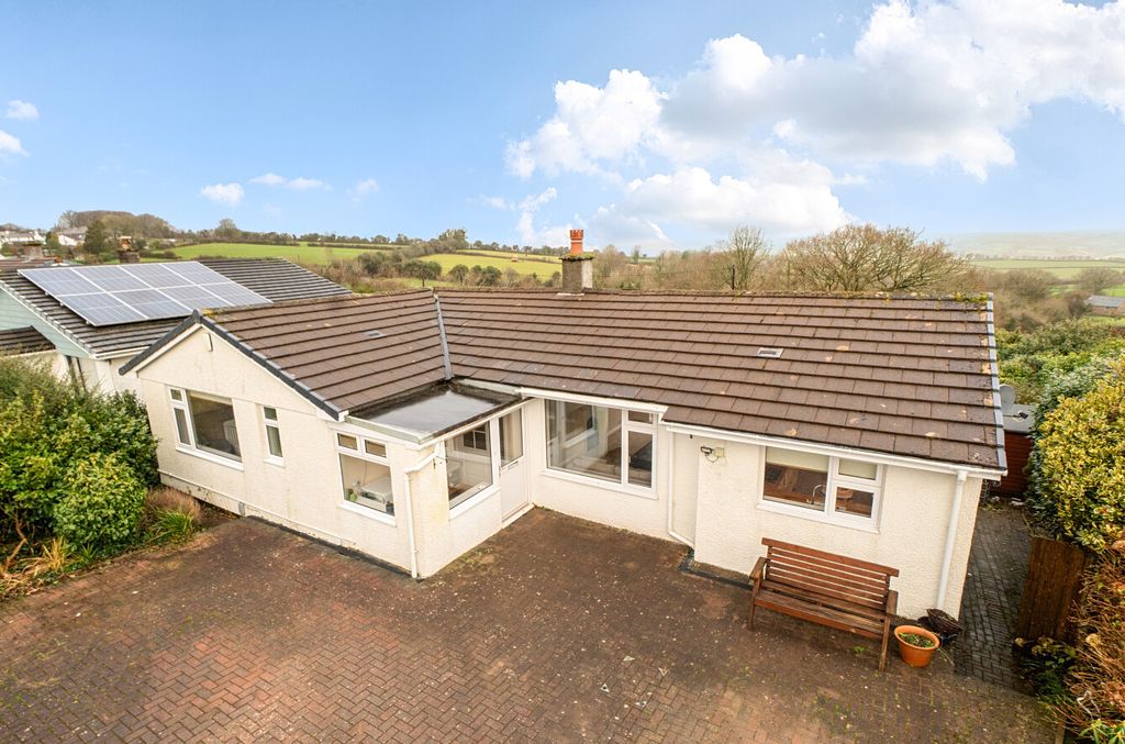 Property photo 3 of 22