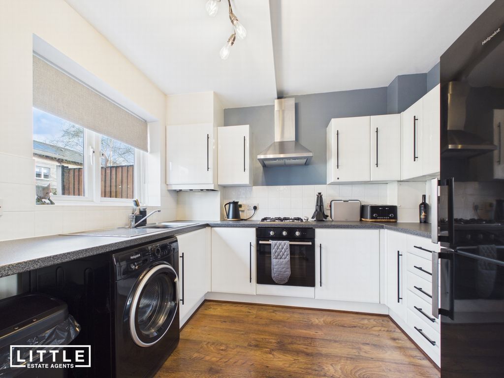 Property photo 3 of 24 Photo 3