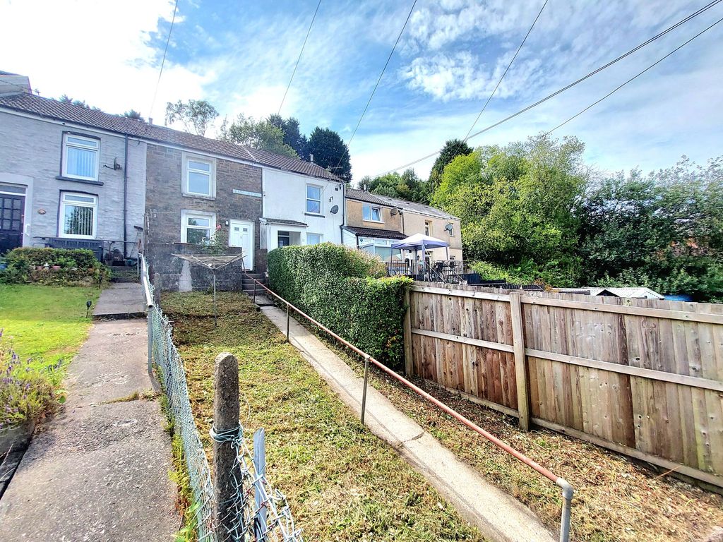 Property photo 1 of 25