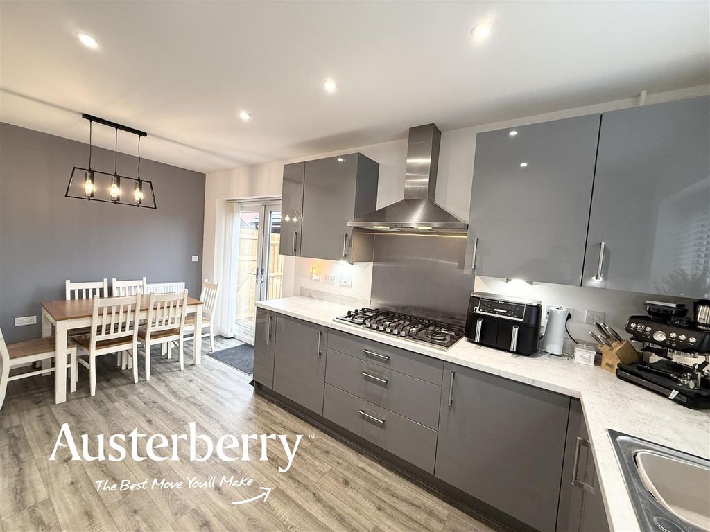 Property photo 3 of 23 Img_1702.Jpg