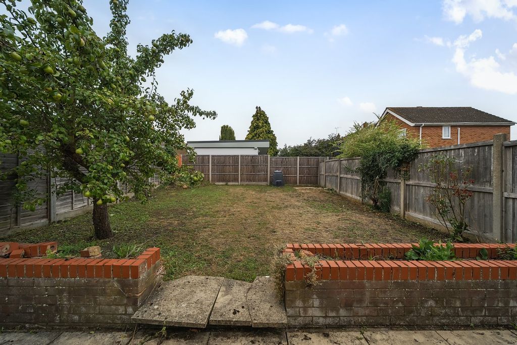 Property photo 2 of 17