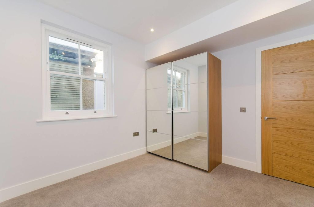 Property photo 2 of 9 Helliwell &amp; Co.