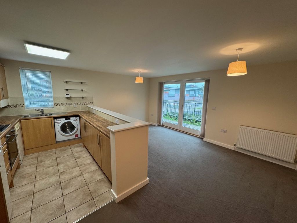 Property photo 3 of 11 Picture No. 12