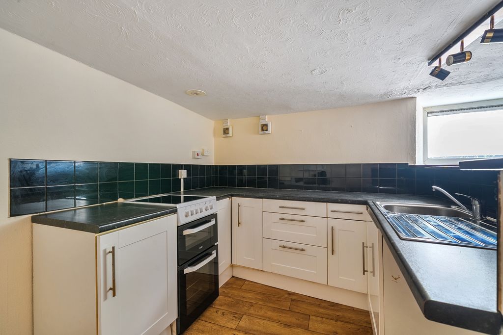 Property photo 3 of 22 6-6Aa2c81497322-1520862-1A08Bdd46Fb7F-6-5-1