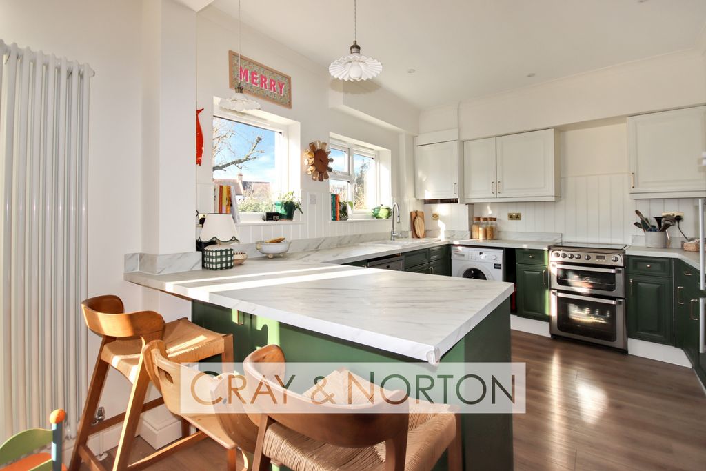 Property photo 3 of 19 Photo 15