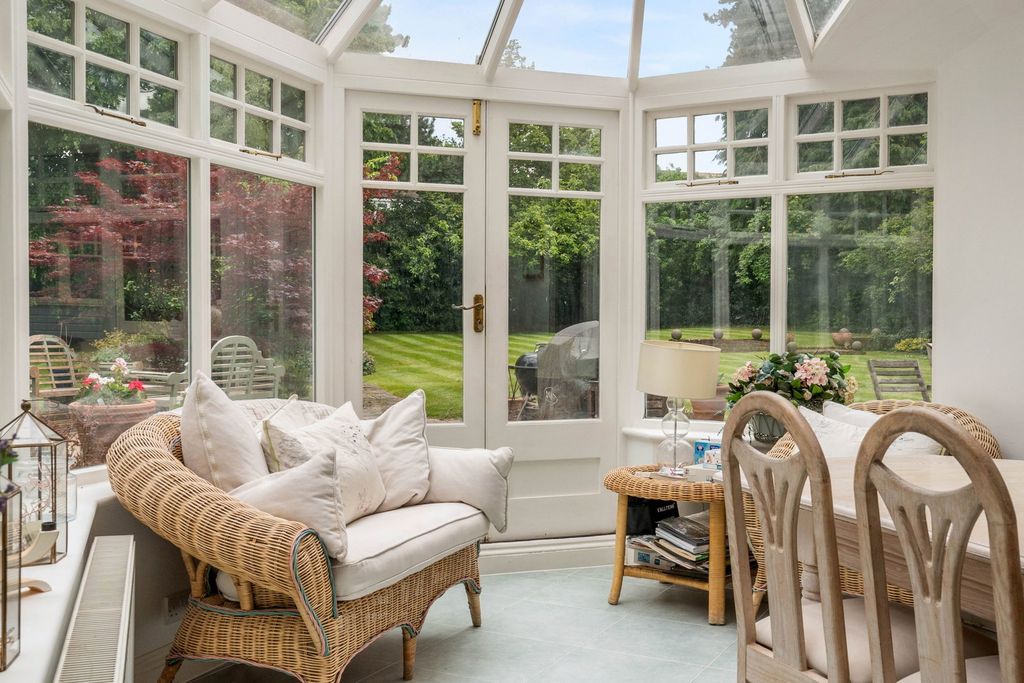 Additional image 24 of 6 bed detached house for saleGreenway, Hutton Mount, Brentwood CM13