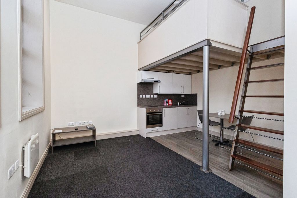 Property photo 2 of 9 Pbox-Img.Jpg