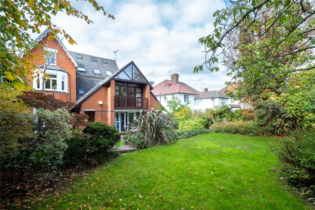 Property photo 2 of 10 Picture No. 16