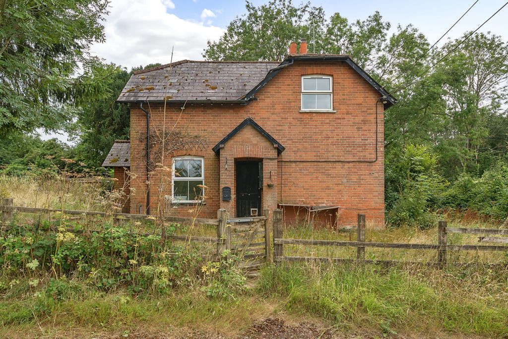 Property photo 1 of 20 1330015-6-68825c9...