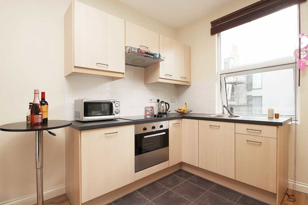 Property photo 2 of 3
