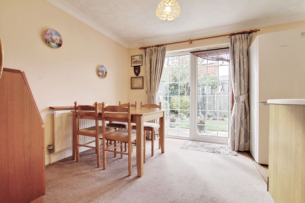 Property photo 3 of 9